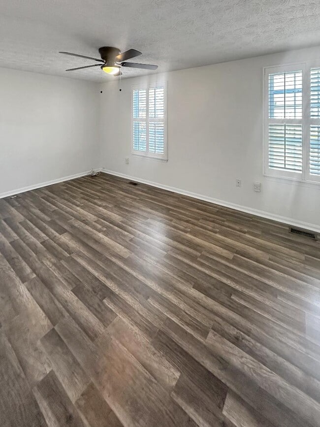 Building Photo - 563 Melissa Ct