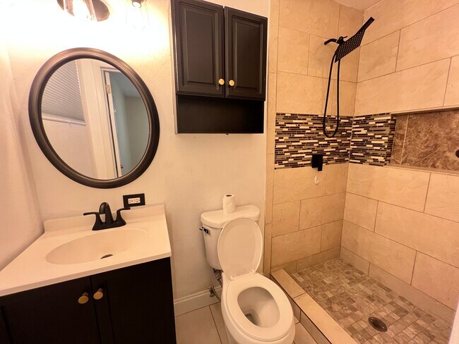 Building Photo - 3219 Fruitwood Ln