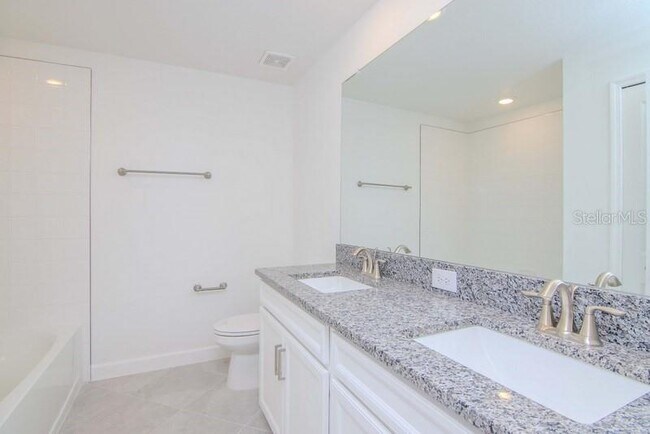 Building Photo - 3172 Bryant Park Dr