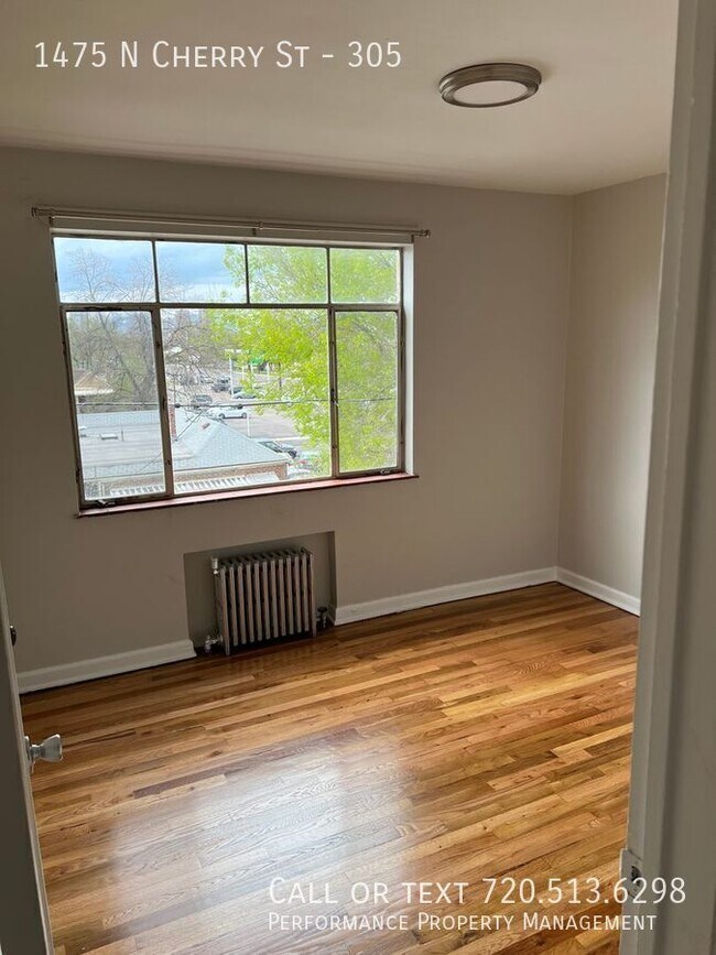 Building Photo - 1475 N Cherry St