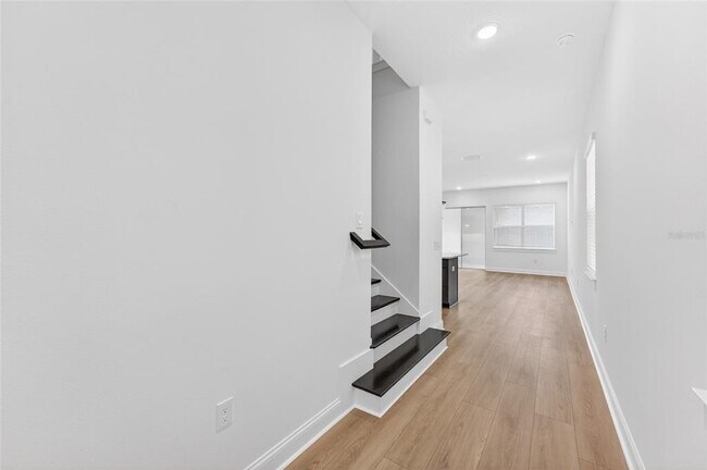 Building Photo - 15174 Field Daisy Dr