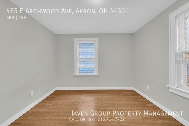Building Photo - 485 E Archwood Ave