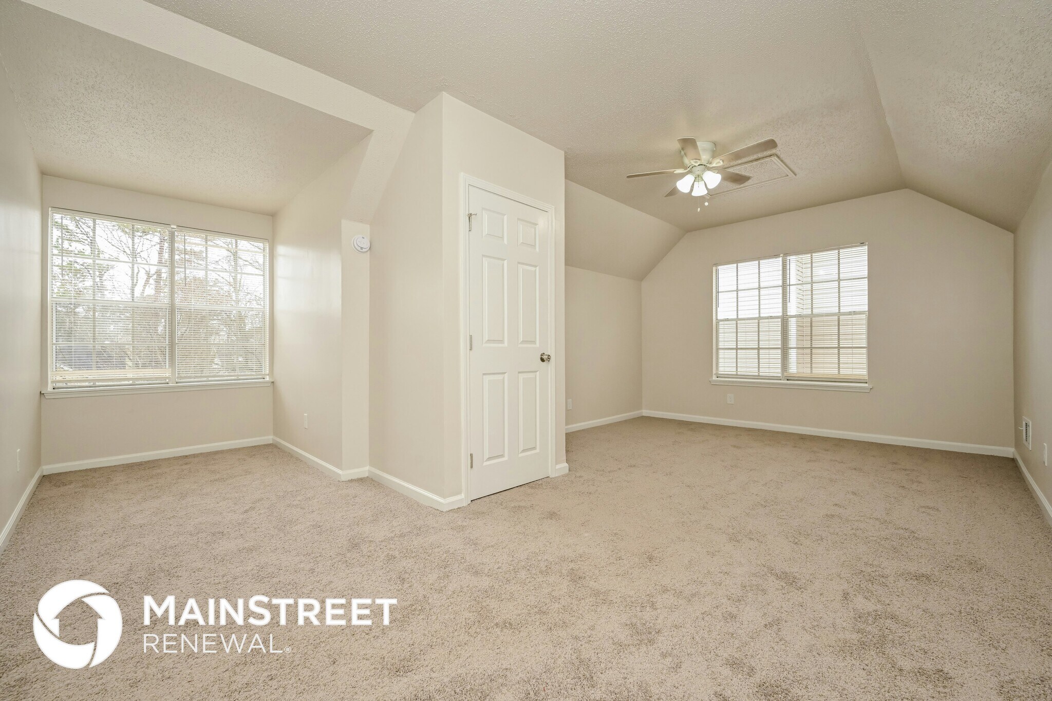 Building Photo - 3232 Deer Pause Ln