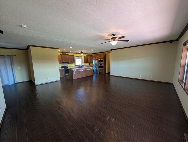 Building Photo - 13908 Kelly Dr