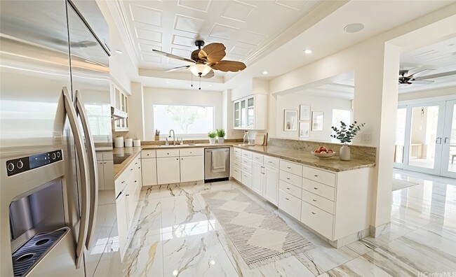 Building Photo - 235 Portlock Rd