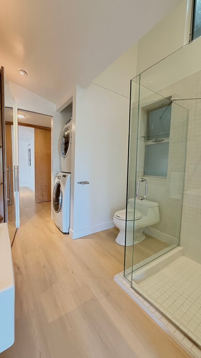 Building Photo - 2306 Teviot St