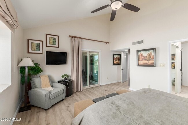 Building Photo - 7424 N Vía Camello Del Norte