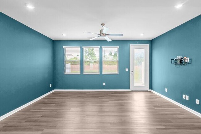 Building Photo - Modern Comfort, Effortless Living & Unbeatable Convenience in Northfield Crossing 3BR/2.5BA, 2 Ca...