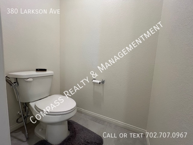 Building Photo - 380 Larkson Ave-