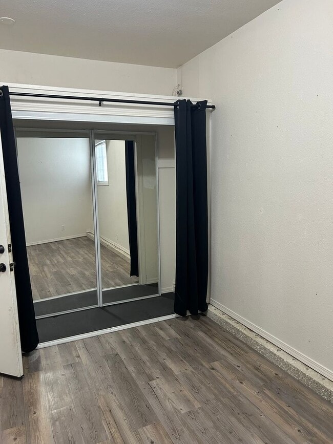Building Photo - Spacious Gleneagle Gem with Unique Feature...