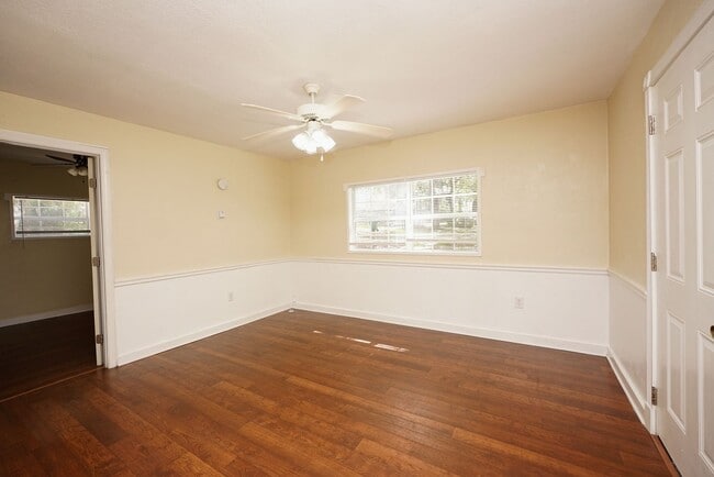 Building Photo - 503 McKinney St