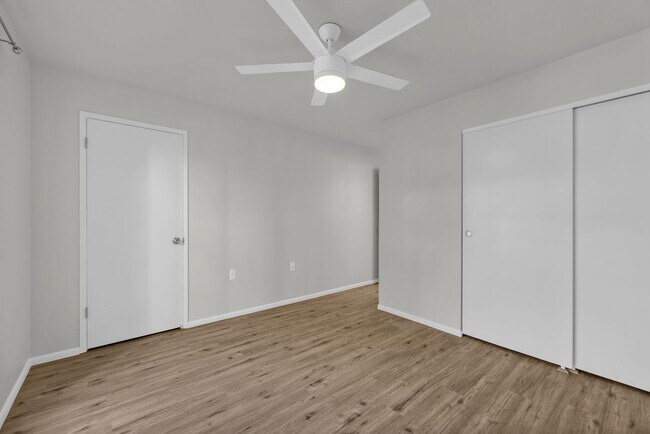 Building Photo - Fully Remodeled 2-Bedroom, 2-Bath Condo – Keonekai Villages #27-105