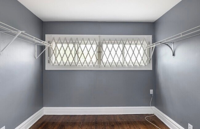 Building Photo - 8222 S Maryland Ave