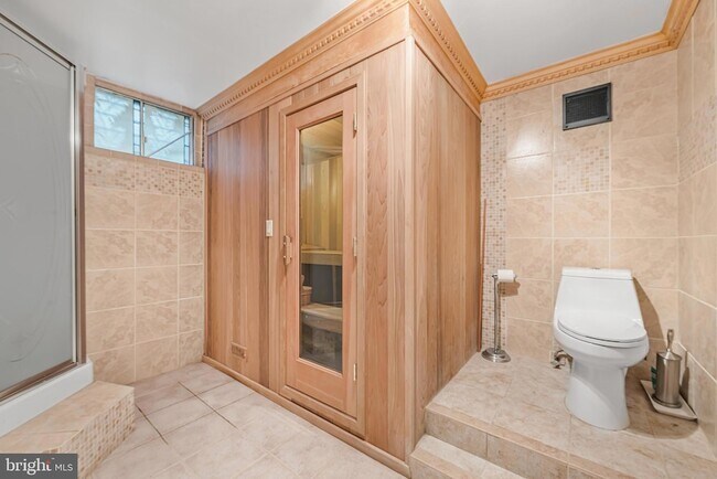 Building Photo - 25921 Largo Ct