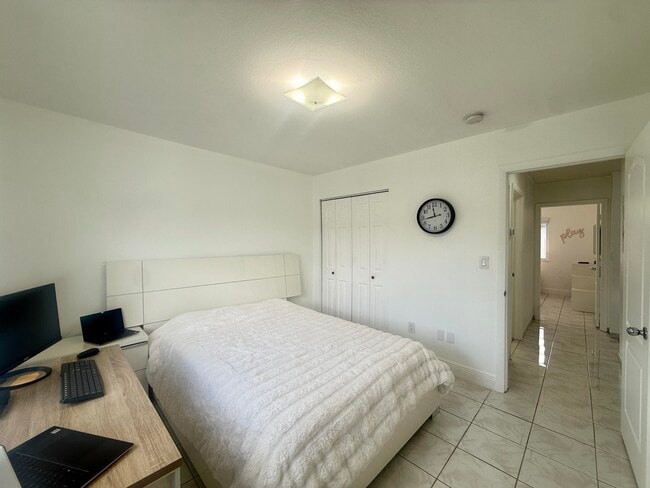 Building Photo - 17255 NW 72nd Ct