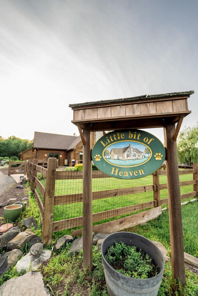 Building Photo - 7223 Ferry Rd