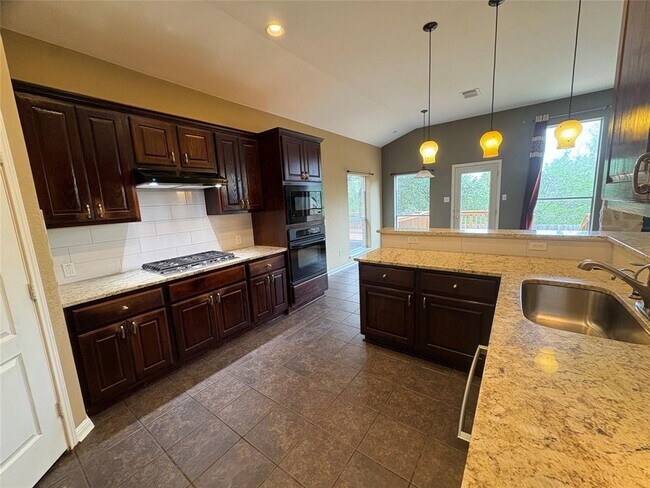 Building Photo - 13121 Appaloosa Chase Dr
