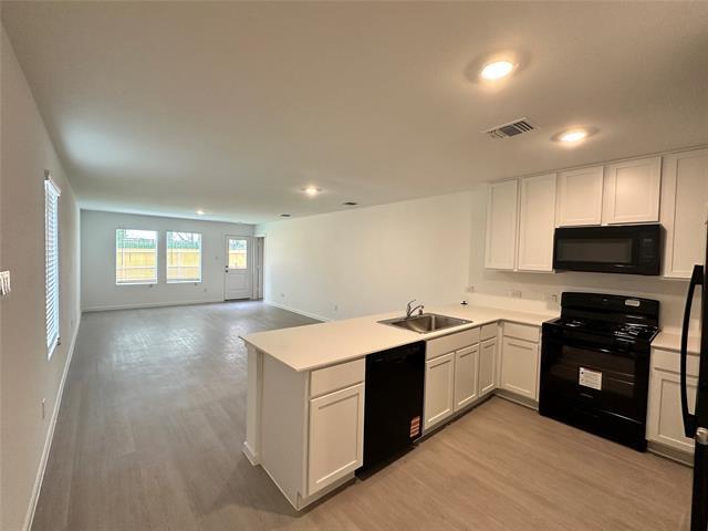 Building Photo - 1437 Erie Dr
