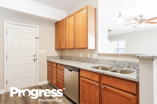 Building Photo - 1932 Shadow Glen Dr