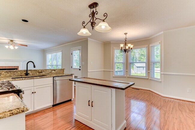 Building Photo - 4135 Fox Brush Dr