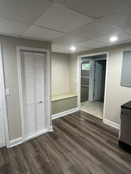 Building Photo - 238 Manchester Dr