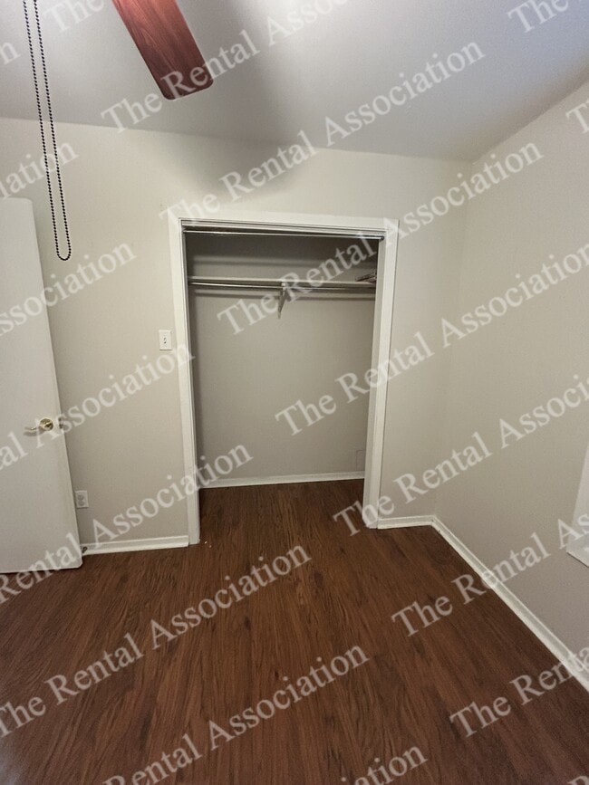 Building Photo - 103 Liner Dr