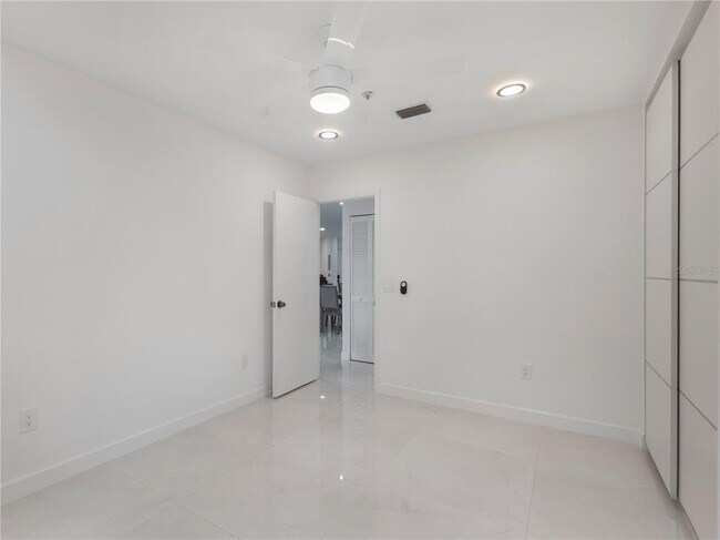 Building Photo - 5157 Floria Way