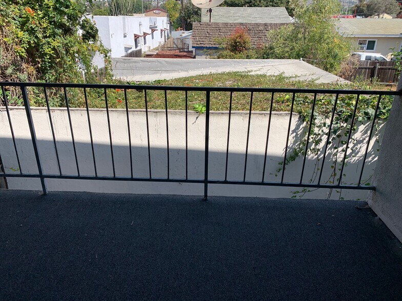 Building Photo - 281 S Evergreen Dr