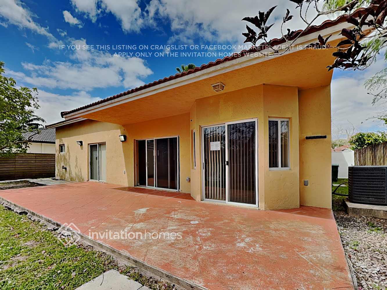 Building Photo - 5851 SW 163rd Pl