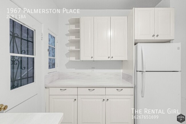 Building Photo - 1967 Palmerston Pl