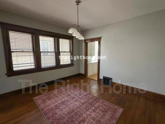 Building Photo - 3330 N 59th St