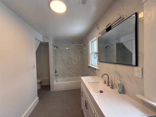 Building Photo - 144 Jersey Ave