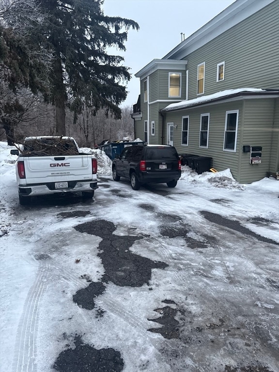 Building Photo - 12 Cushing St