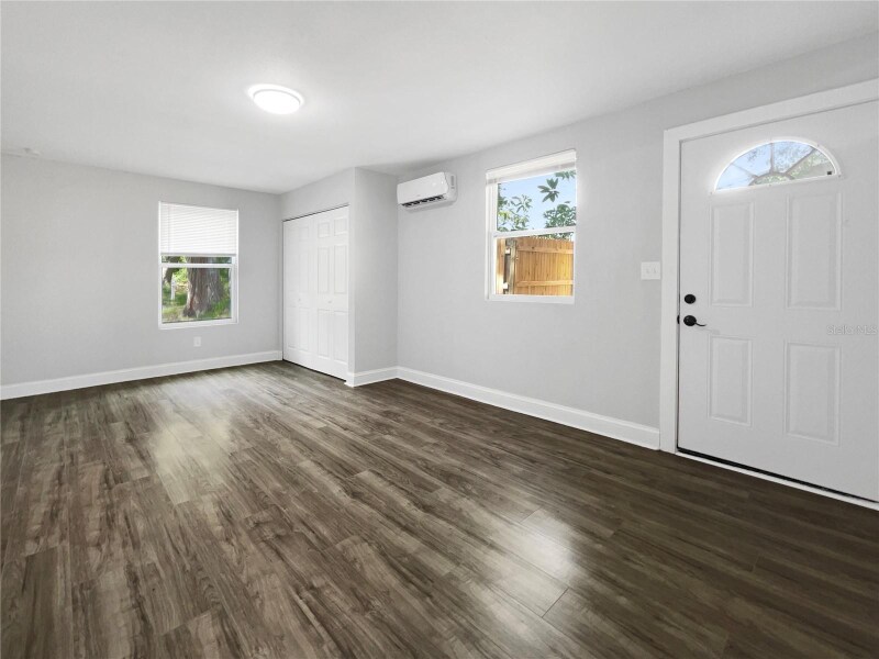 Building Photo - 10512 51st Terrace N