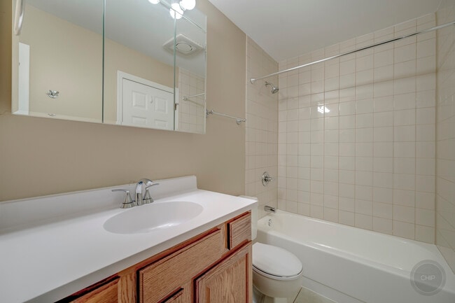 Building Photo - 46 Ingleshire Rd