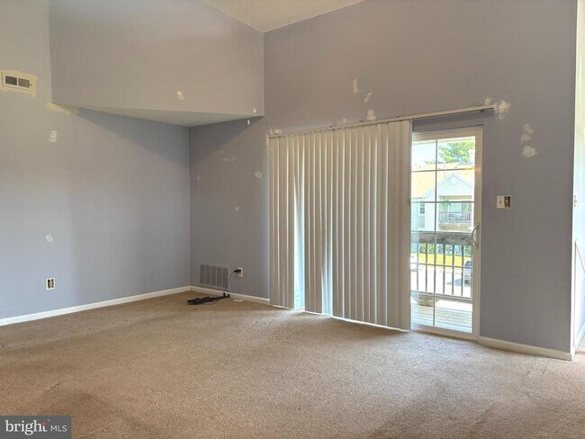 Building Photo - 2502 Thistledown Ct