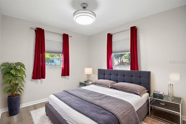 Building Photo - 5600 33rd Ave N