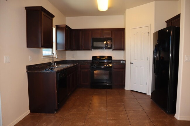 Building Photo - 5036 Copper Ranch Ave