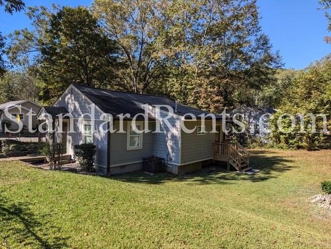 Building Photo - Cute Bungalow in Colonial Hills Neighborhood