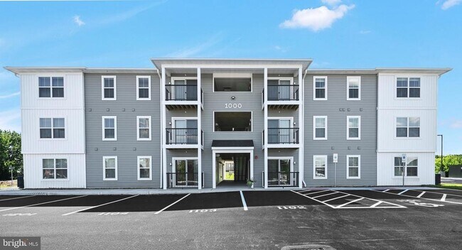Building Photo - 1000 COLBY Ln