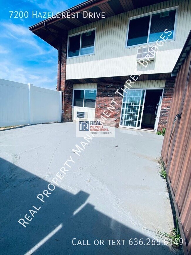 Building Photo - 7200 Hazelcrest Dr