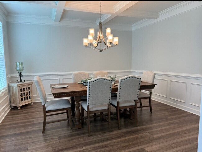Building Photo - Luxury Living in Simpsonville – Spacious Home with Premium Amenities