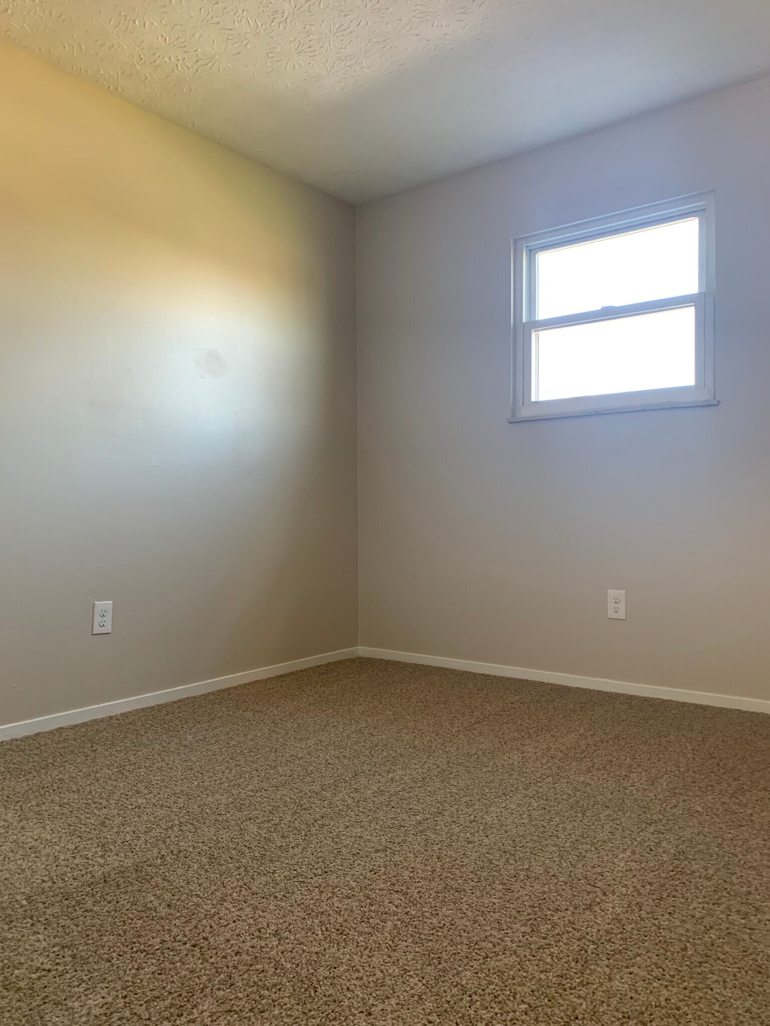 Building Photo - 6153 Laurelwood Ct