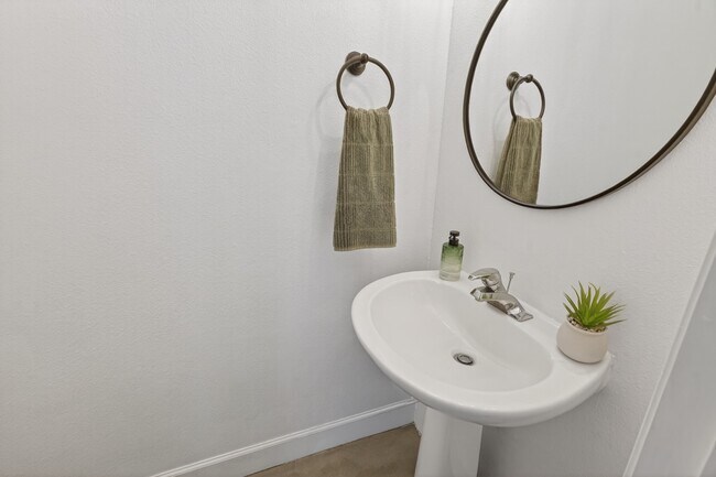 Building Photo - 30 Butterfly Branch Pl