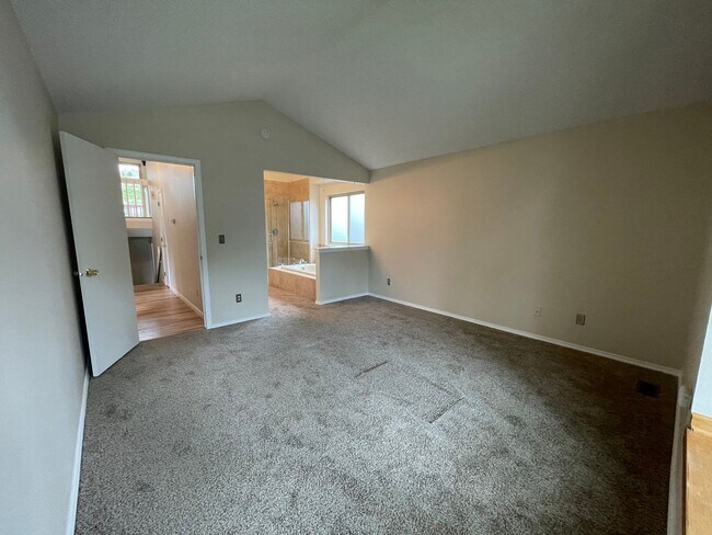 Building Photo - Sun-Filled 3-Bed, 2.5-Bath home with Deck ...