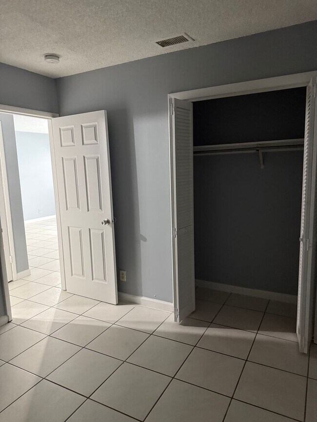 Building Photo - JEP9151176 LLC