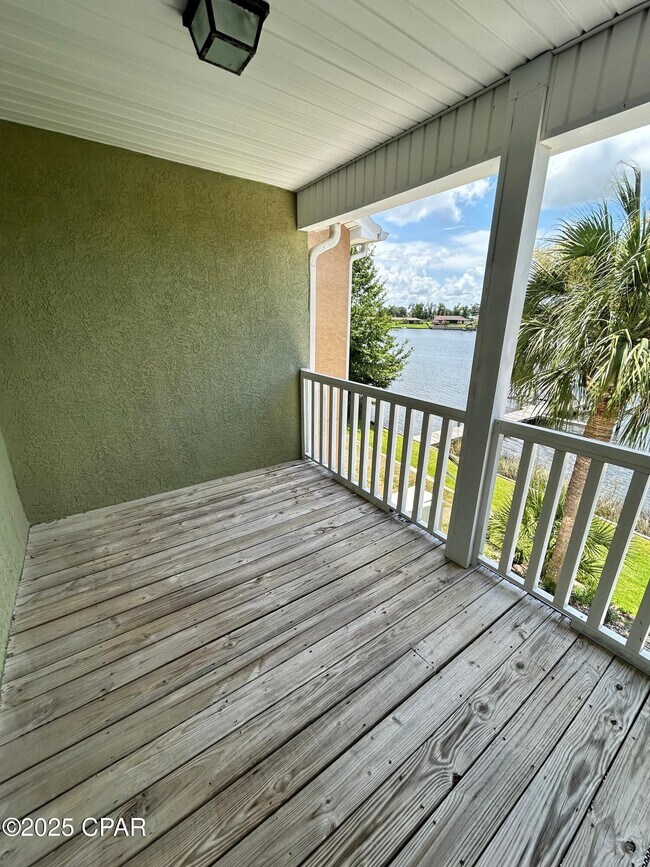 Building Photo - 2908 Country Club Dr