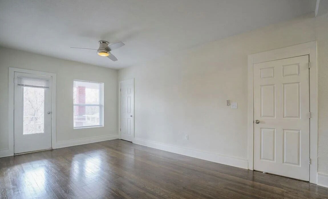 Building Photo - 716 Gladstone Ave