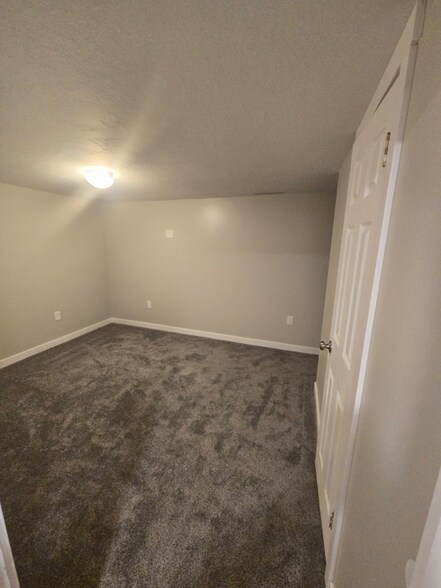 Building Photo - 785 N Monroe Blvd