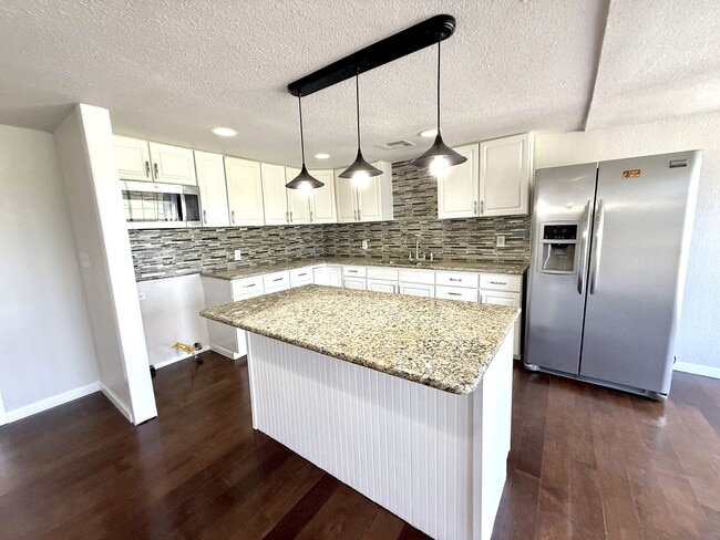 Building Photo - 5566 OK-199